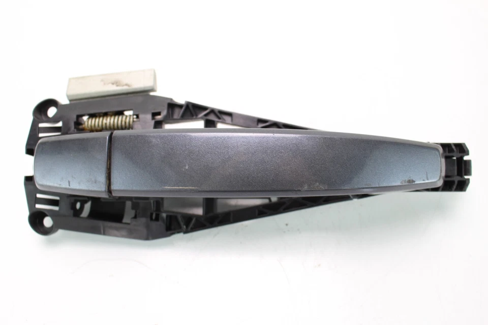Chevrolet Sonic 2012-2018 manija de puerta exterior delantera derecha OEM, 9400-2320 Foto 1 de 4