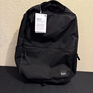 Lululemon Damen-Rucksack mit doppeltem Reißverschluss 18,1”X11,4” X5,5” schwarz NEU - Bild 1 von 6