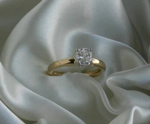 14K YELLOW GOLD RADIANT CUT GENUINE DIAMOND ENGAGEMENT RING 1.04 CT - Picture 1 of 24