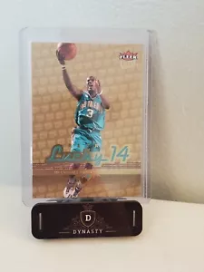 06-07 Fleer Ultra Lucky 14 Retro Chris Paul Gold  Medallion Parallel (Hornets)  - Picture 1 of 2