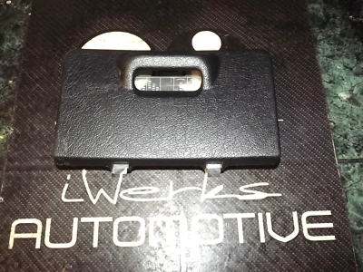 OEM 94-97 Acura Integra внутренняя нижняя крышка предохранителя приборной панели водителя черная версия A10 - Изображение 1 из 4