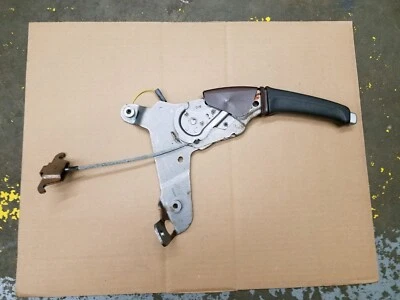 Оригинальный рычаг ручного стояночного тормоза аварийного тормоза Volvo S60 2001-2004 годов выпуска  - Изображение 1 из 4