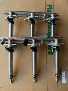 Mercedes-Benz W212 Fuel Injector Rail w Injectors Both Side SET OEM 2760702295 - Picture 1 of 4