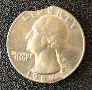 1967 Washing Quarter MINT ERROR Double Clipped Planchet Silver 25c Coin - Picture 1 of 2