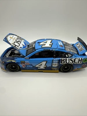 Kevin Harvick 2017 Fusion #4 Busch Beer 1:24 Diecast Car - Image 1 of 4