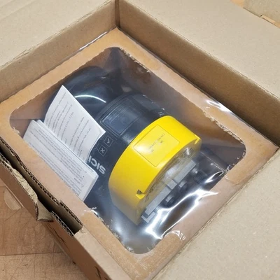 Escáner láser de seguridad y enchufe de sistema SICK MICS3-ABAZ55IZ1P01 - NUEVO Foto 1 de 4