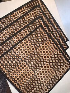 Placemats Black/Brown Woven Set Of Four 14x14 New