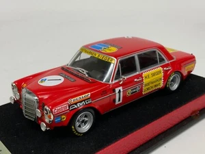 1/43 Minichamps Mercedes 300 SEL 6.9 AMG 1971 Nurburgring  on Leather base A1038 - Picture 1 of 6