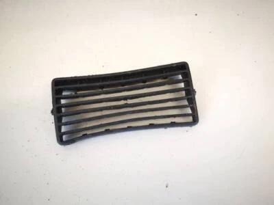 Volkswagen Golf 1998 Dash Vent (Air Vent Grille) 1j0819763a, Genui #2093743-30 - Изображение 1 из 4