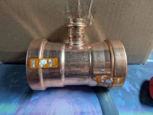 Viega 22309 2 1/2 mal 2 1/2 mal 3/4 REDUZIERSTÜCK E109B2 - Bild 1 von 2