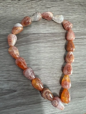 20mm Stone Teardrop Beads String 19 Pieces - Image 1 of 4