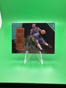 1998-99 SPx Finite - Star Power #113 Glenn Robinson #2911/5400. O2 - Picture 1 of 2