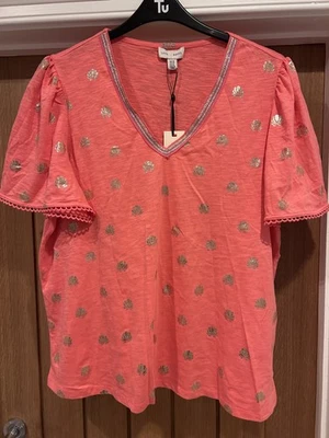 BNWT LOVE & ROSES / NEXT Lovely Coral Peach Orange & Gold Print T-Shirt UK 18 - Image 1 of 4