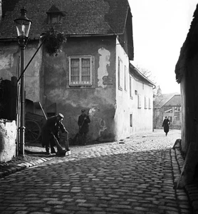 SIEVERING, Vienna, Wien, street view, by Eduard PEZDIKA, vintage fine art negati - Picture 1 of 6