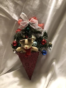 New Handmade Christmas Hanging Arrangement With Reindeer And Tree SKU WQ1 - Picture 1 of 3