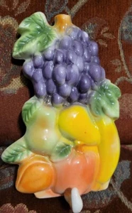 Vintage Ceramic Fruit Wall Pocket W Hook Retro Kitchen - Picture 1 of 3