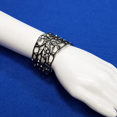 Brazalete Cookie Lee Diamantes de Imitación Transparente Peltre Maleable Patrón de Vides Secas Foto 1 de 4