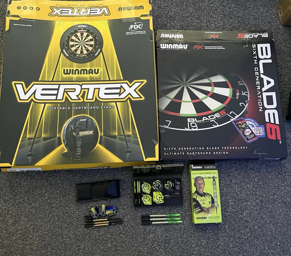 Winmau Vertex Stand Caddy Bag and blade 6 dart board  Van Gerwin Darts Bundle - Image 1 of 4