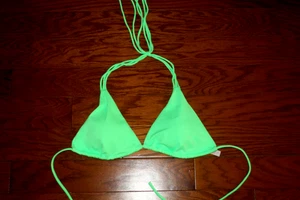 L Victoria's Secret ❤️ Swim suit TRIANGLE BIKINI TOP ❤️PAD SLIDER HALTER NO WIRE - Picture 1 of 3