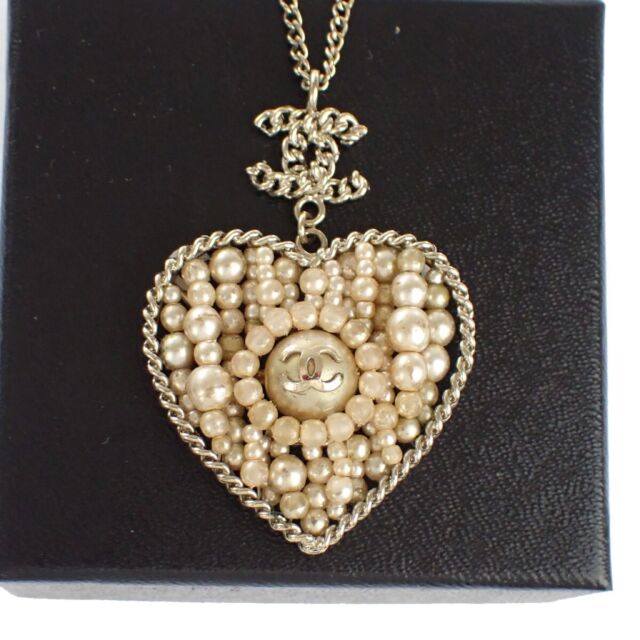 Chanel Cc Logos Heart Motif Mirror Charm Gold Chain Necklace 95p