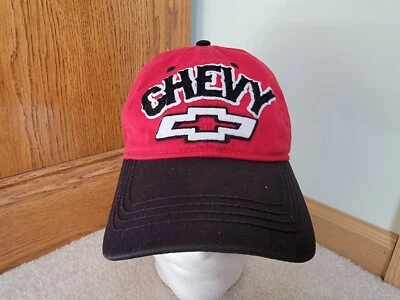 Gorra de béisbol negra y roja Chevrolet Chevy con pajarita desde 1911 Foto 1 de 4