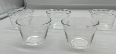 (5) Vintage Pyrex 462 Clear Glass Custard Cups 5 Oz. with 3 Bands Scallop Edge - Image 1 of 4