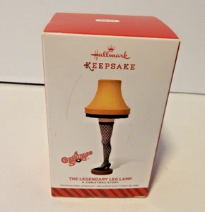 A Christmas Story The Legendary Leg Lamp Ornamento 2014 Hallmark Keepsake - Foto 1 di 6