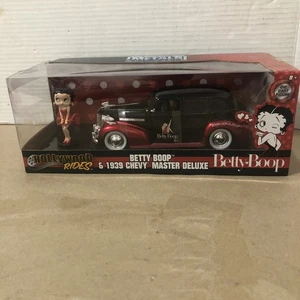 Jada 1939 Chevy Master Deluxe Car & Betty Boop Figurine 1/24 Scale # 30695 - Picture 1 of 11