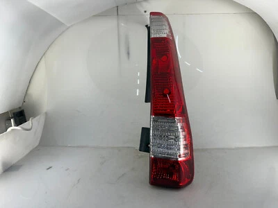 OEM | 2005 - 2006 Honda CR-V Halogen Tail Light (Right/Passenger) - Изображение 1 из 4