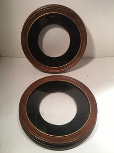 VINTAGE PAIR WOOD W/ GLASS ROUND FRAMES DISPLAY, DIARAMA ,ART, SCULPTURE, DISHES - Picture 1 of 6