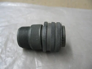NEU AMPHENOL MS3006A18-1P STECKER GRÖSSE 18 10 KONTAKTE LÖTBECHER P9879 - Bild 1 von 3