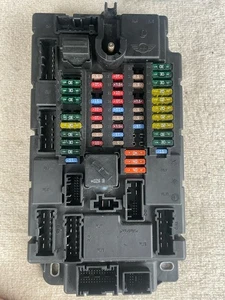 12 Mini Countryman Fuse Box BCM 61.35 9809589-01 (9809589-01) 4 Dr - Picture 1 of 6