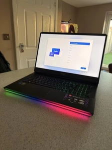 17.3” MSI Raider GE77HX Gaming Laptop - Intel i7, 240hz QHD RTX3070 Ti GDDR6 8GB - Picture 1 of 24