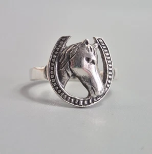 Vintage 925 Sterling Silver Horseshoe & Horse's Head Ring Size O - Picture 1 of 4