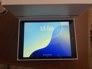 Apple iPad 9a Gen. 64GB, Wi-Fi, 10,2" - Grigio siderale - Zdjęcie 1 z 6