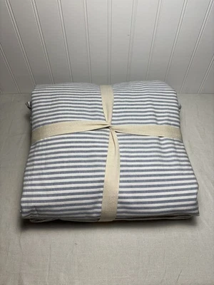 Funda nórdica Pottery Barn Teen con volantes a rayas ~ Completa/Reina ~ Azul Rockport/Blanco Foto 1 de 4