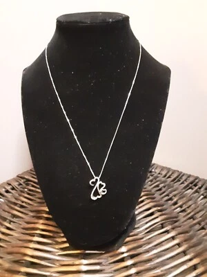 KAY JEWELERS JANE SEYMOUR FAMILIA CORAZONES ABIERTOS COLGANTE Y CADENA DE DIAMANTES CON PENDIENTES  Foto 1 de 4