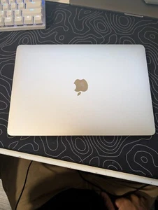 Apple MacBook Air 2018 A1932 13" 8GB - 128GB - Picture 1 of 18