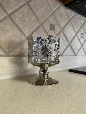 BATH & BODY WORKS GLITTERY SILVER BLUE SNOWFLAKES 3 WICK PEDESTAL CANDLE HOLDER - Image 1 of 4
