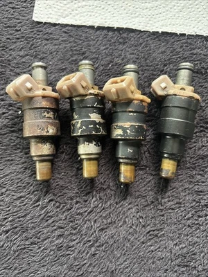 Inyectores de combustible Qt.4 550cc Denso Mazda Rx-7 1988 Turbo (número de pieza/ 195590-1370  Foto 1 de 3