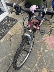 Apollo Junior Girls Mountain Bike 26" Wheel, Purple Pink - Picture 1 of 6