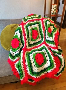 Vintage Roses Afghan Granny Square Throw Blanket Cream Green Red 46x81 - Picture 1 of 4