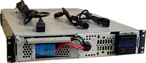 APC SMT2200RMI2U 1980 con UPS sin banda delantera. Nuevas celdas y 12 m garantía RTB - Imagen 1 de 8
