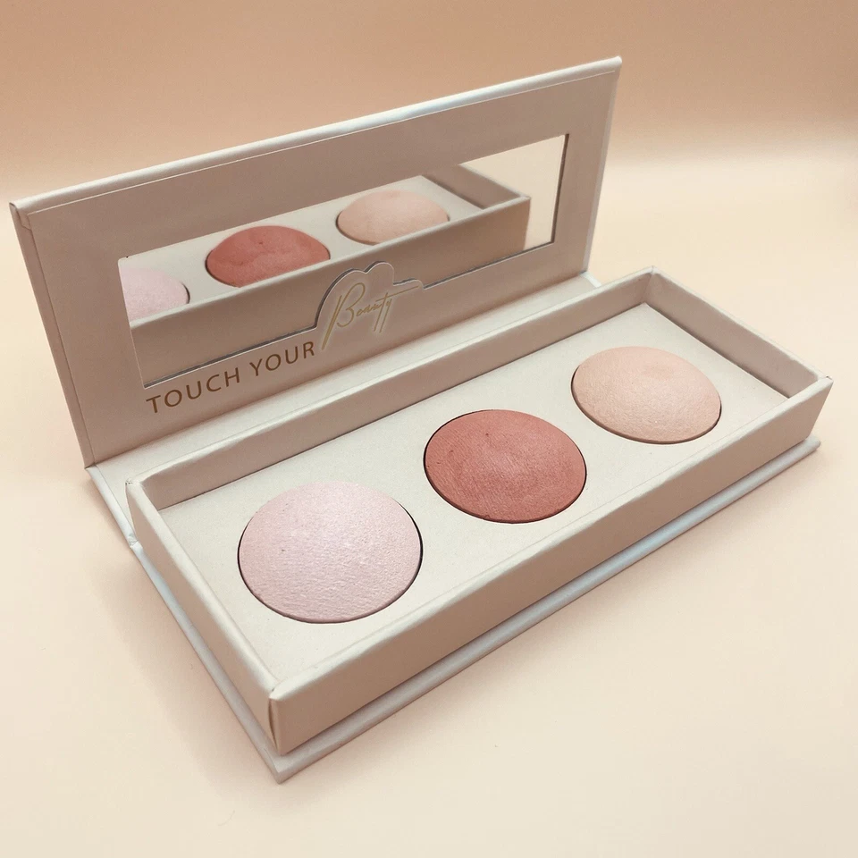 Blush Rouge Palette NEU !!! Den Muss Man Haben - Bild 1 von 1