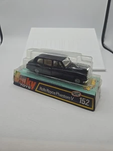 Vintage Dinky Rolls-Royce Phantom V Limousine & Chauffeur No. 152 Mint Condition - Picture 1 of 11