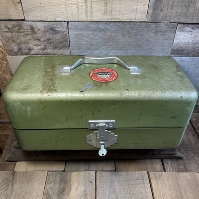 Vintage Simonsen Green Metal Lockable Tool Tackle Box 15.5” X 7.5" w/ Keys - Image 1 of 4