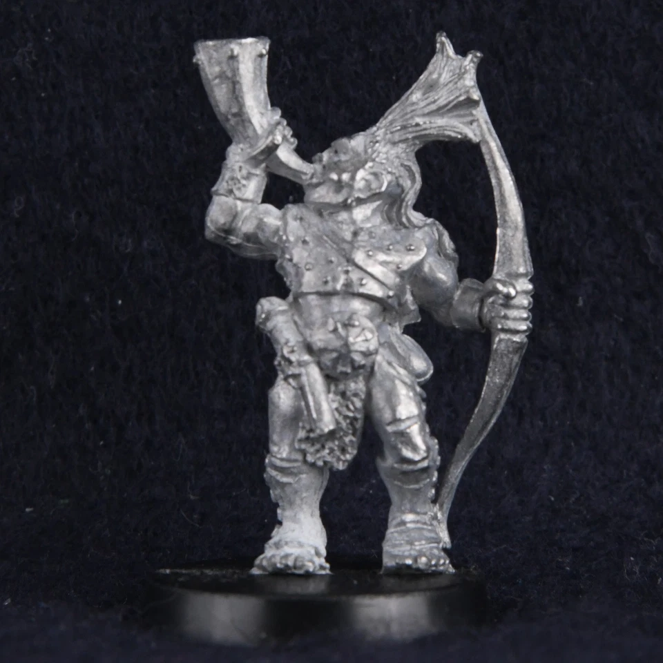 Realm of Chaos Thug Musician Horn MB10 Marauder Citadel Metal 80s 90s W619 - Image 1 of 1