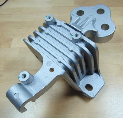 68418876AB 2014-2015 Jeep Cherokee montaje del motor lado izquierdo del conductor Foto 1 de 4