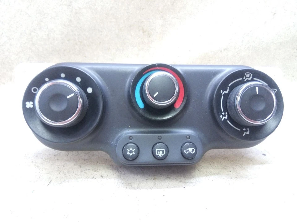 Control de temperatura climático 15803277 compatible con 06-07 SATURN VUE f77-202732 Foto 1 de 4