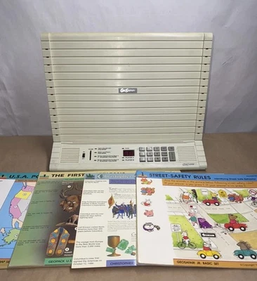 GeoSafari Electronic Learning Game EI-8700 With 30 Cards *TESTED* - Image 1 of 4